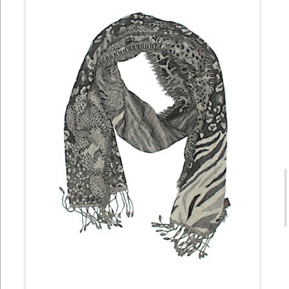 Asian Eye mixed animal print scarf